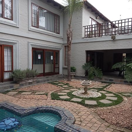 Troas Boutique Hotel Vanderbijlpark Exterior photo